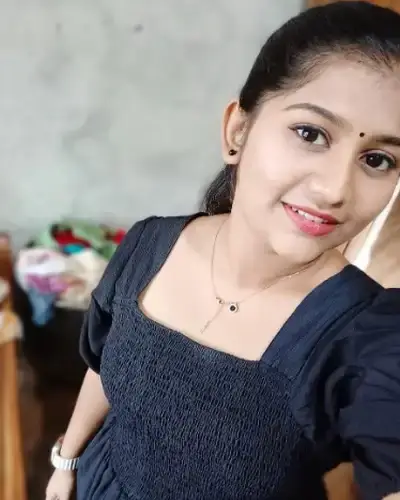 Marine Lines Escorts